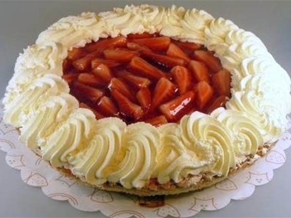 Verse aardbei vlaai slagroom bladerdeeg
